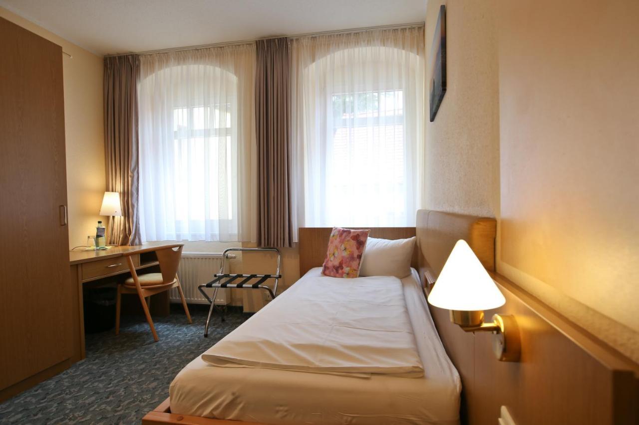 Hotel Wehlener Hof シュタット・ヴェーレン エクステリア 写真