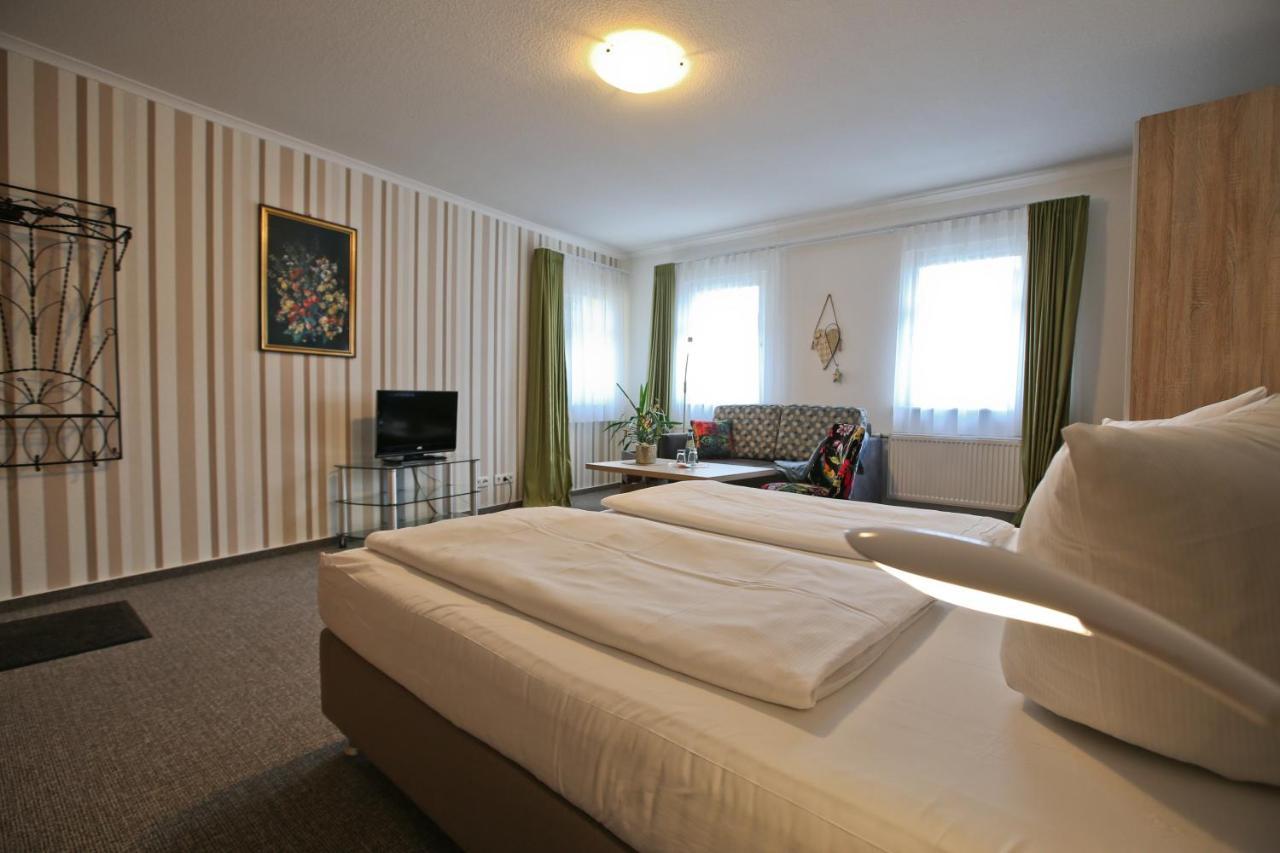 Hotel Wehlener Hof シュタット・ヴェーレン エクステリア 写真