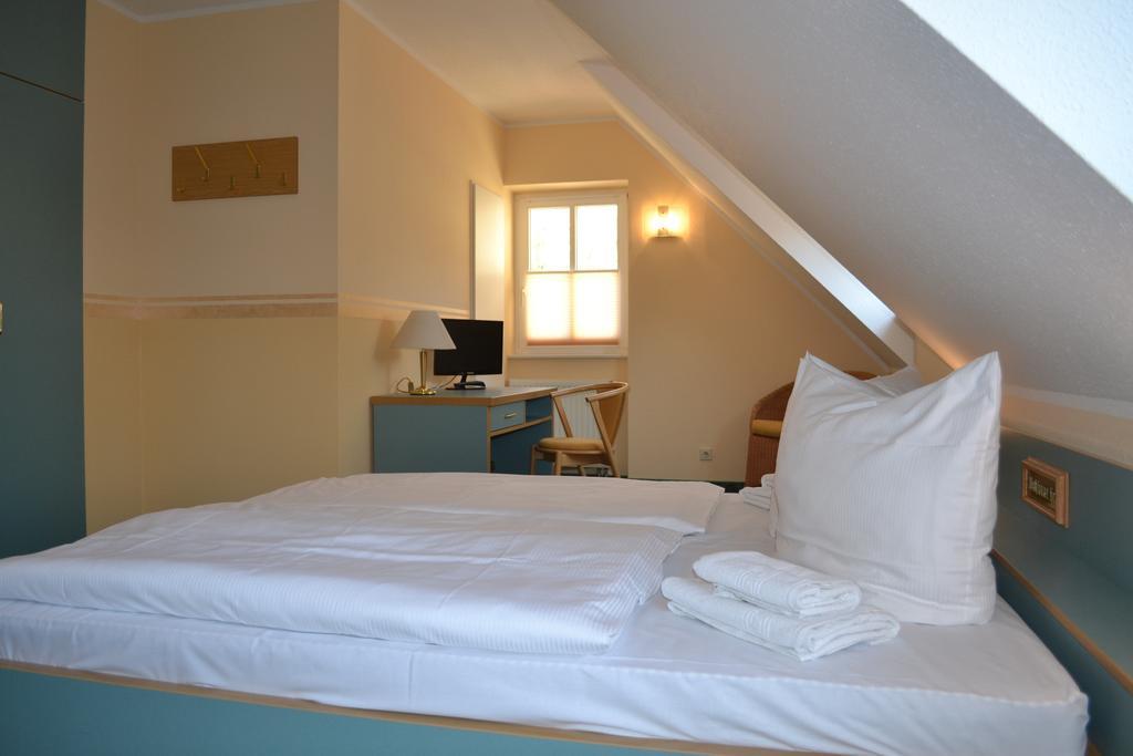 Hotel Wehlener Hof シュタット・ヴェーレン エクステリア 写真
