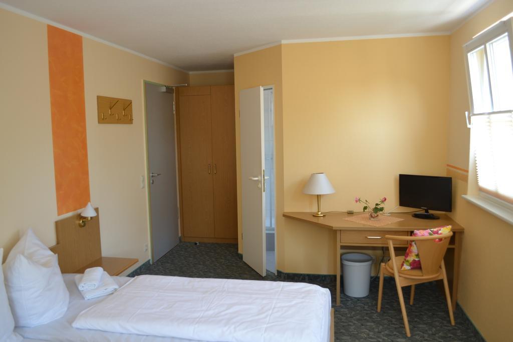 Hotel Wehlener Hof シュタット・ヴェーレン エクステリア 写真