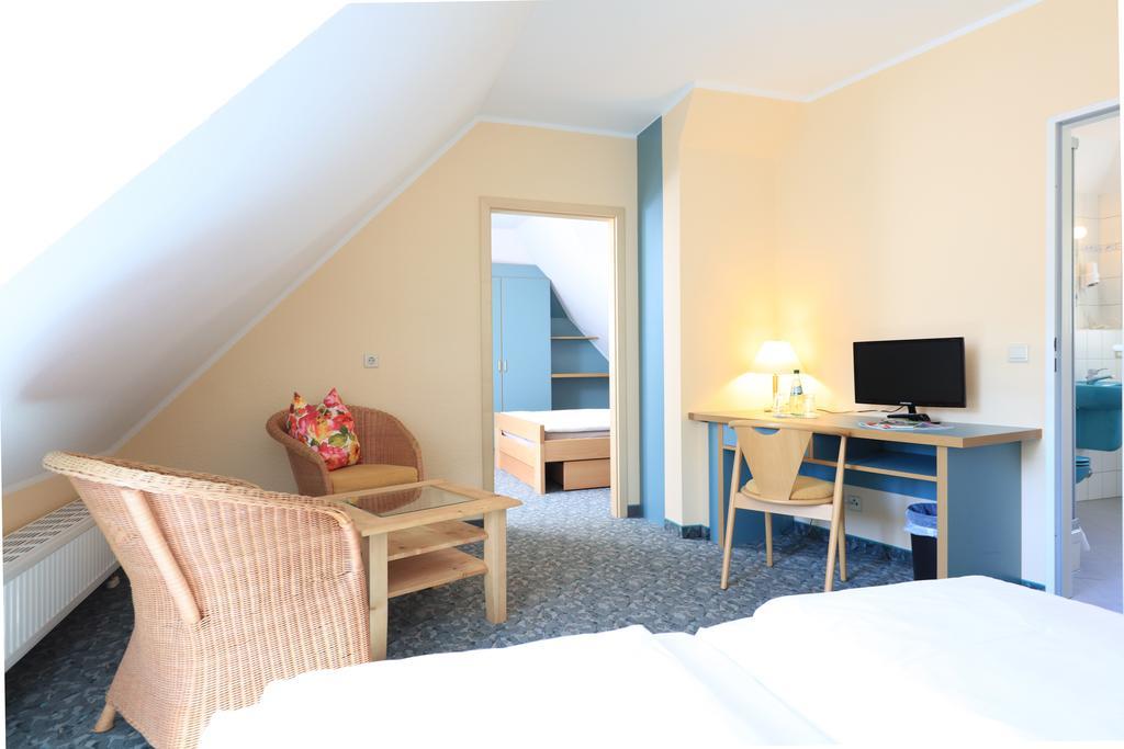 Hotel Wehlener Hof シュタット・ヴェーレン エクステリア 写真