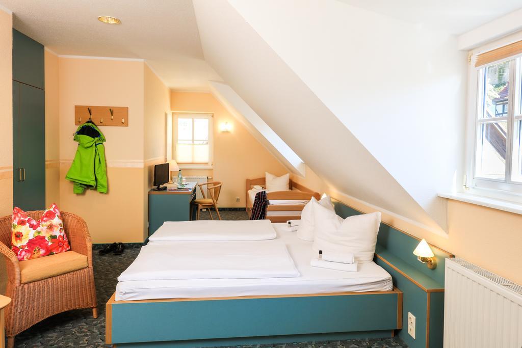 Hotel Wehlener Hof シュタット・ヴェーレン エクステリア 写真