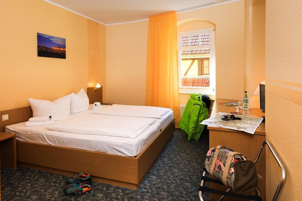Hotel Wehlener Hof シュタット・ヴェーレン エクステリア 写真