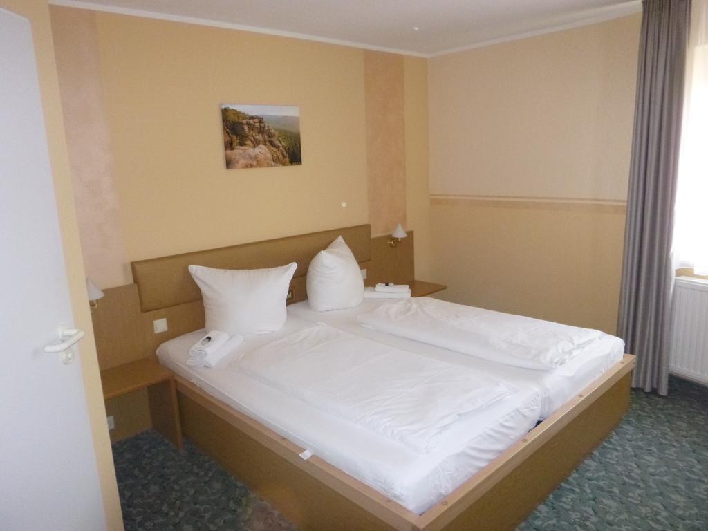 Hotel Wehlener Hof シュタット・ヴェーレン エクステリア 写真